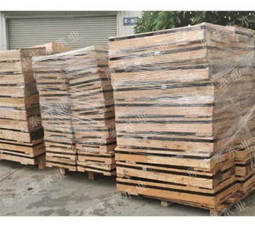 強(qiáng)防護(hù)木箱包裝：守護(hù)，開(kāi)啟貨物運(yùn)輸安全新篇章 
